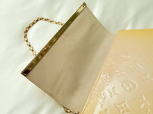 Load image into Gallery viewer, Louis Vuitton Vernis Monogram Ana Clutch Dune Bag