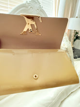 Load image into Gallery viewer, Louis Vuitton Louise Clutch