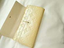 Load image into Gallery viewer, Louis Vuitton Sarah Wallet