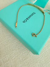 Load image into Gallery viewer, Tiffany & Co Pierced Atlas Bracelet 18k Gold W Diamond