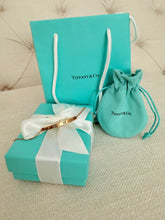 Load image into Gallery viewer, Tiffany &amp; Co Pierced Atlas Bracelet 18k Gold W Diamond
