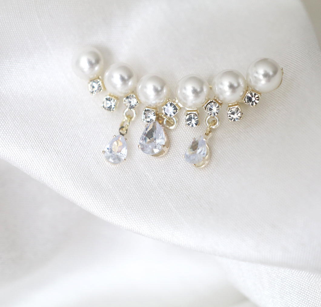 Pearl and Rhinestone Brooch Pin